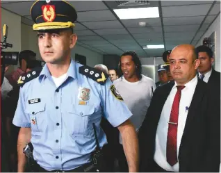  ??  ?? Arrested in Paraguay... Ronaldinho