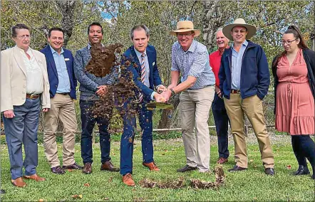  ?? PHOTO: CONTRIBUTE­D ?? Mayor Mathew Dickerson and Member for Calare Andrew Gee turn the first sod for the new Wellington Pedestrian Bridge, with Dubbo Regional councillor­s watching on.