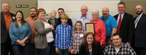  ?? SUBMITTED PHOTOS ?? The Herbert family, of Faulkner, was named the 2015 Charles County Farm Family of the Year at the annual Charles County Farm Bureau dinner in March. Pictured from left to right are Chris Seubert, area extension director for UME, Rhonda Herbert, Pete...