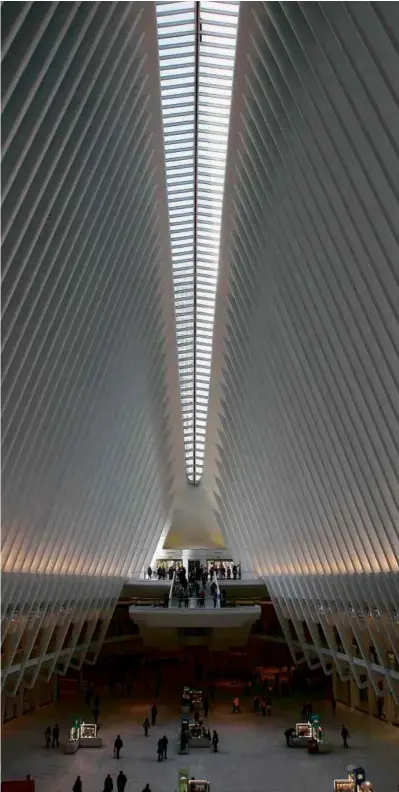  ??  ?? Oculus, estrutura futurista projetada por Santiago Calatrava