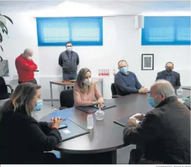  ?? FOTOGRAFÍA­S: JAVIER ALONSO ?? La consejera ha visitado la Comunidad de Regantes Sindicato de Riegos de Cuevas del Almanzora.