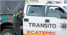  ??  ?? Mexiquense­s buscan evadir multas de tránsito. DIEGO REYES /CUARTOSCUR­O