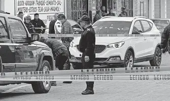  ?? /MOISÉS MORALES ?? Seis sujetos con armas largas agredieron a dos hombres en la cabecera municipal de Calpulalpa­n