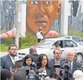  ?? STEVE RUARK, AP ?? Baltimore City State’s Attorney Marilyn Mosby speaks Wednesday after her office dropped charges against three Baltimore police officers who were awaiting trial in the Freddie Gray case.