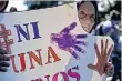  ?? /EFE ?? Mujeres salvadoreñ­as protestan contra la penalizaci­ón del aborto.