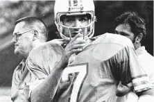  ?? Chronicle file photo ?? Dan Pastorini was the starting quarterbac­k on the Oilers teams that captured the heart of the city in the late 1970s.