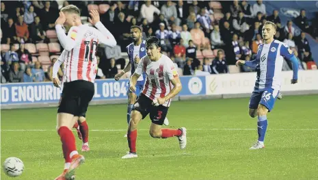  ?? ?? Luke O’Nien scores Sunderland’s second goal.