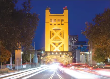  ??  ?? Downtown Sacramento and the surroundin­g communitie­s are ideal locations for purchasing your next new home.