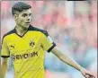  ??  ?? Weigl, camino del PSG