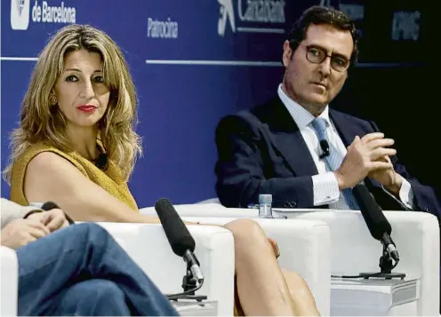  ?? ÀLEX GARCIA ?? La ministra Yolanda Díaz i el president de la patronal Antonio Garamendi