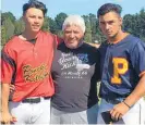  ?? ?? Black Sox softballer­s Dante and Reilly with their grandfathe­r Mua Matakatea, taken in 2019.