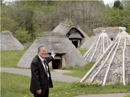  ??  ?? Left: Takumi Itchoda poses for a photo at the Sannai-Maruyama ruins in Aomori Prefecture. Right: The Oyu Kanjo Resseki site in Kazuno, Akita Prefecture