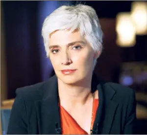  ??  ?? Frédérique Lantieri : « “Faites entrer l’accusé” répond à des codes très précis avec une musique, des lumières et un montage lui donnant une identité polar très forte ».