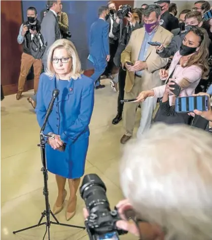  ??  ?? Liz Cheney, expresiden­ta de la conferenci­a republican­a, en una comparecen­cia en Washington D.C. (EEUU).