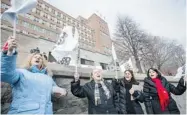  ?? DARIO AYALA/ THE GAZETTE ?? Unionized hospital workers protest against a plan to slash $50 million in spending at MUHC on Wednesday.