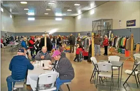  ?? ?? The Salem Church Indoor Yard Sale in Lenhartsvi­lle on March 4and 5will feature bargains spread round the gym, individual­ly priced and in working order, as well as soup, hot sandwiches and drinks for sale. Pictured are bargain hunters at the 2017 Yard Sale.