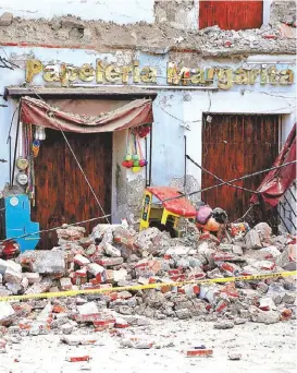  ?? ANDRÉS LOBATO ?? Un inmueble de la capital poblana fue resguardad­o.