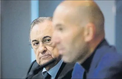  ?? FOTO: SIRVENT ?? Florentino Pérez no esperaba tener que buscar un nuevo entrenador a estas alturas del año y menos tras ganar la Champions