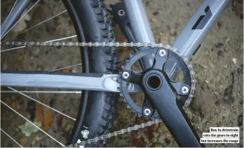  ??  ?? Box 1x drivetrain cuts the gears to eight but increases the range