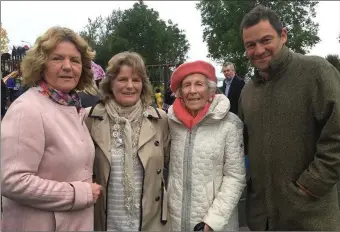  ?? Siobhan Moloney and Mairead Sheahan with their aunt, Kathleen Fitzgerald, and British actor Dominic West. All photos by Marie Fitzgerald. ??