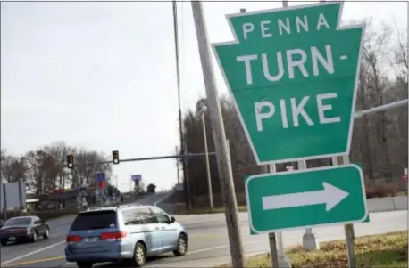  ?? JEREMY LONG/ LEBANON DAILY NEWS FILE PHOTO ?? Many people will be taking the Pennsylvan­ia Turnpike as they travel for the upcoming holiday is expected to reach a 12-year high, the AAA Mid-Atlantic motor club is reporting. season. Thanksgivi­ng travel