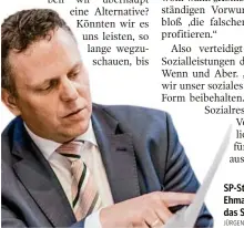  ??  ?? SP-Stadtrat Michael Ehmann verteidigt das Sozialbudg­et