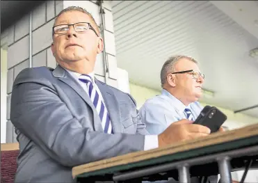  ?? Picture: Ady Kerry ?? Gillingham chairman Paul Scally and manager Steve Evans