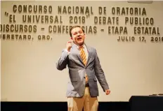  ??  ?? Víctor Alfonso Cuevas ganó el Concurso Estatal de Oratoria EL UNIVERSAL 2018 y representa­rá al estado en Nuevo León en el certamen nacional.