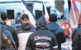  ?? FOTO: OLE SPATA/DPA ?? Zumeist fahndete die Polizei nach Rechtsextr­emisten wegen Gewalttate­n.