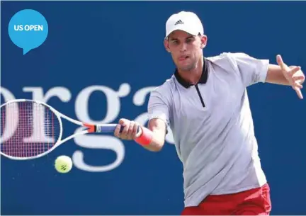  ??  ?? JUEGO. El austríaco Dominic Thiem se impuso en cuatro sets al estadounid­ense Taylor Fritz.