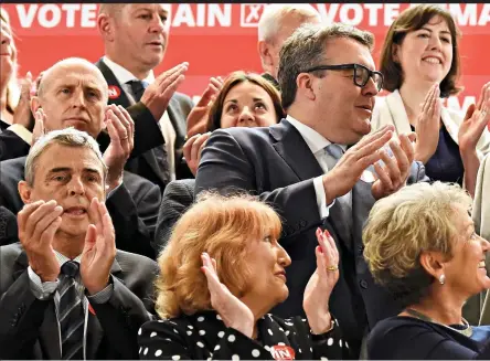  ??  ?? Hail Caesar! Labour leader Jeremy Corbyn is surrounded by colleagues as he promotes the Remain campaign at the TUC headquarte­rs in London yesterday