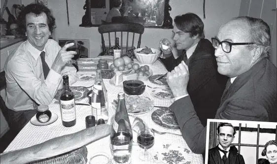  ??  ?? Working lunch: Roy Jenkins (right) and fellow SDP Party founders Bill Rodgers (left) and David Owen