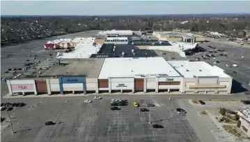  ?? RAY PFEFFER / WCPO ?? Northgate Mall’s owner handed the former Dillard’s department store to lenders this month after defaulting on a loan.