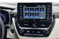  ??  ?? The 2020 Toyota Corolla has upgrades on the interior as well. The infotainme­nt screen is 18 cm on the base model and 20 on the SE and XSE. Both support Apple CarPlay but not Android Auto.