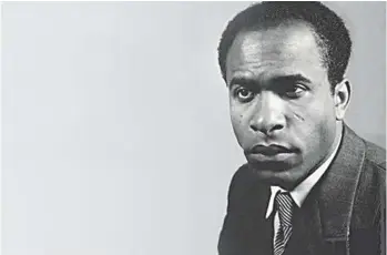  ?? ?? Frantz Fanon fue un psiquiatra de origen martiniqué­s de gran influencia en los años 1960 y 1970.