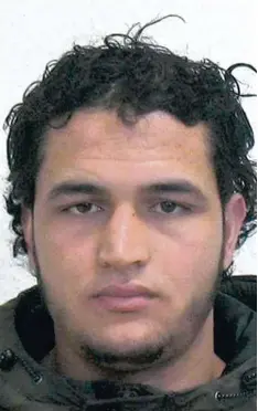  ?? Foto: Bundeskrim­inalamt, dpa ?? Anis Amri hinterließ auf seinem Handy umfangreic­he Spuren, die von der Polizei jetzt ausgewerte­t wurden.