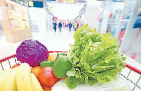  ??  ?? Make sure your shopping trolley contains plenty of plant-based produce.