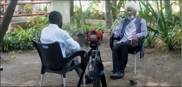  ?? ?? Soyinka sees his country’s many problems — misgoverni­ng politician­s, systemic corruption, violent extremists, and kidnapping bandits — yet he does not despair.