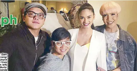  ??  ?? MMFF 2017 entry director Joyce Bernal (second from left) with stars (from left) Daniel Padilla, Pia Wurtzbach and Vice Ganda