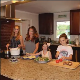  ?? CONTRIBUTE­D PHOTO ?? Anabelle Adam, Cook of the Week Julia Krusac, Sylvia Krusac and Zoë Krusac.