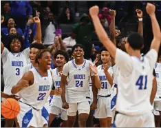  ?? JOSE CARLOS FAJARDO — STAFF PHOTOGRAPH­ER ?? Oakland's Desmond West (24) and his teammates celebrate after beating Buena in the CIF State Division III championsh­ip game on Friday in Sacramento.