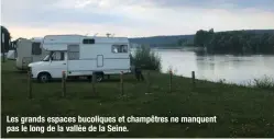  ??  ?? Les grands espaces bucoliques et champêtres ne manquent pas le long de la vallée de la Seine.