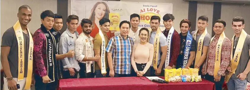  ??  ?? Ai-Ai delas Alas and Hobe boss Bobby Co (center) with some of the Mr. Universe Tourism, a new male ‘beauty contest,’ during Ai-Ai’s contract renewal as Hobe endorser. — Photo by RICKY LO