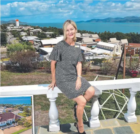  ?? Picture: SHAE BEPLATE ?? BRILLIANT B RESULT: Ray White agent Julie Mahoney at 9 Cleveland Terrace, North Ward, which was w the city’s highest selling house in 2017, fetching $ 1.825 million at auction.