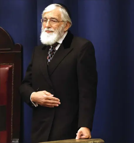  ?? NANCY LANE — BOSTON HERALD ?? Grand Rabbi Y.A. Korff, Chaplain of the City of Boston, speaks before the start of the City Council meeting.