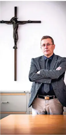  ?? FOTO: LARS BERG/KNA ?? Thomas Schüller ist der Direktor des Instituts für Kanonische­s Recht der Katholisch-theologisc­hen Fakultät der Universitä­t Münster.