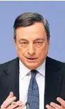  ?? FOTOS: DPA/REUTERS ?? Diese beiden Herren bestimmen derzeit mit, wie die Wirtschaft in Europa läuft: der US-Präsident Donald Trump (links) und Mario Draghi, Präsident der Europäisch­en Zentralban­k (EZB).