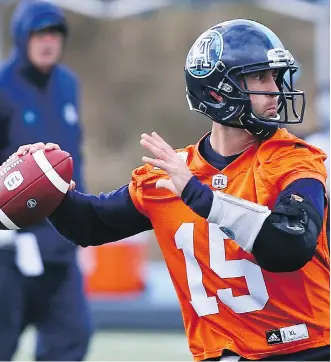  ?? DAVE ABEL ?? Ricky Ray will lead his Toronto Argonauts against the Saskatchew­an Roughrider­s in the East Division final in front of a big crowd at BMO Field in Toronto on Sunday.