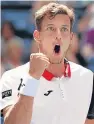  ??  ?? Pablo Carreno Busta celebrates his victory over Diego Schwartzma­n to reach the semi-finals.