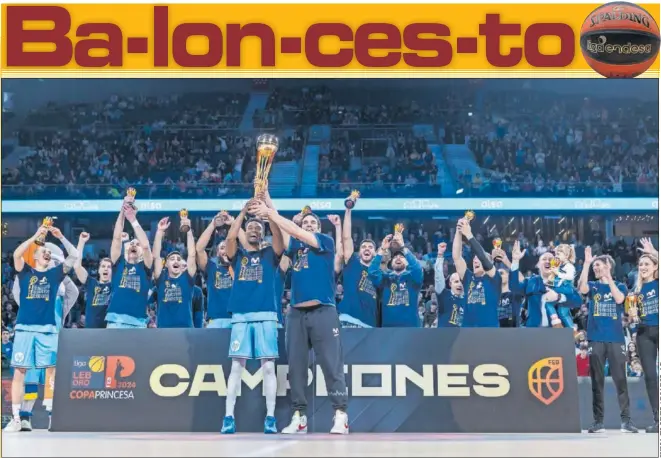  ?? ?? Adams Sola y Carlos Suárez, capitanes del Movistar Estudiante­s, levantan la Copa Princesa con todos sus compañeros y cuerpo técnico detrás.